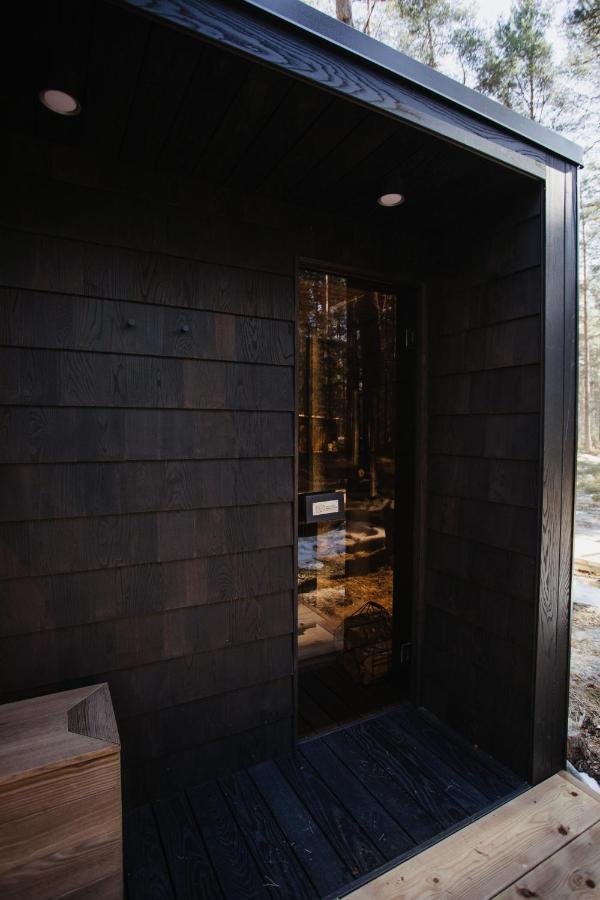 Oeoed Hoetels Laheranna Saera -With Sauna Ihasalu エクステリア 写真